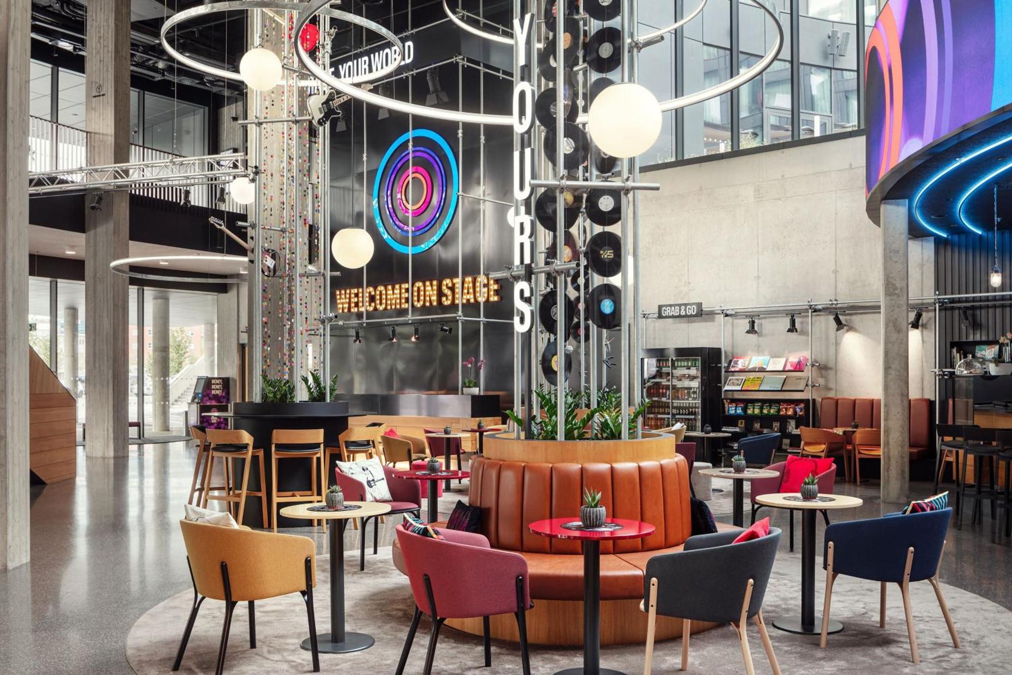 Stages Hotel Prague, A Tribute Portfolio Hotel Bagian luar foto