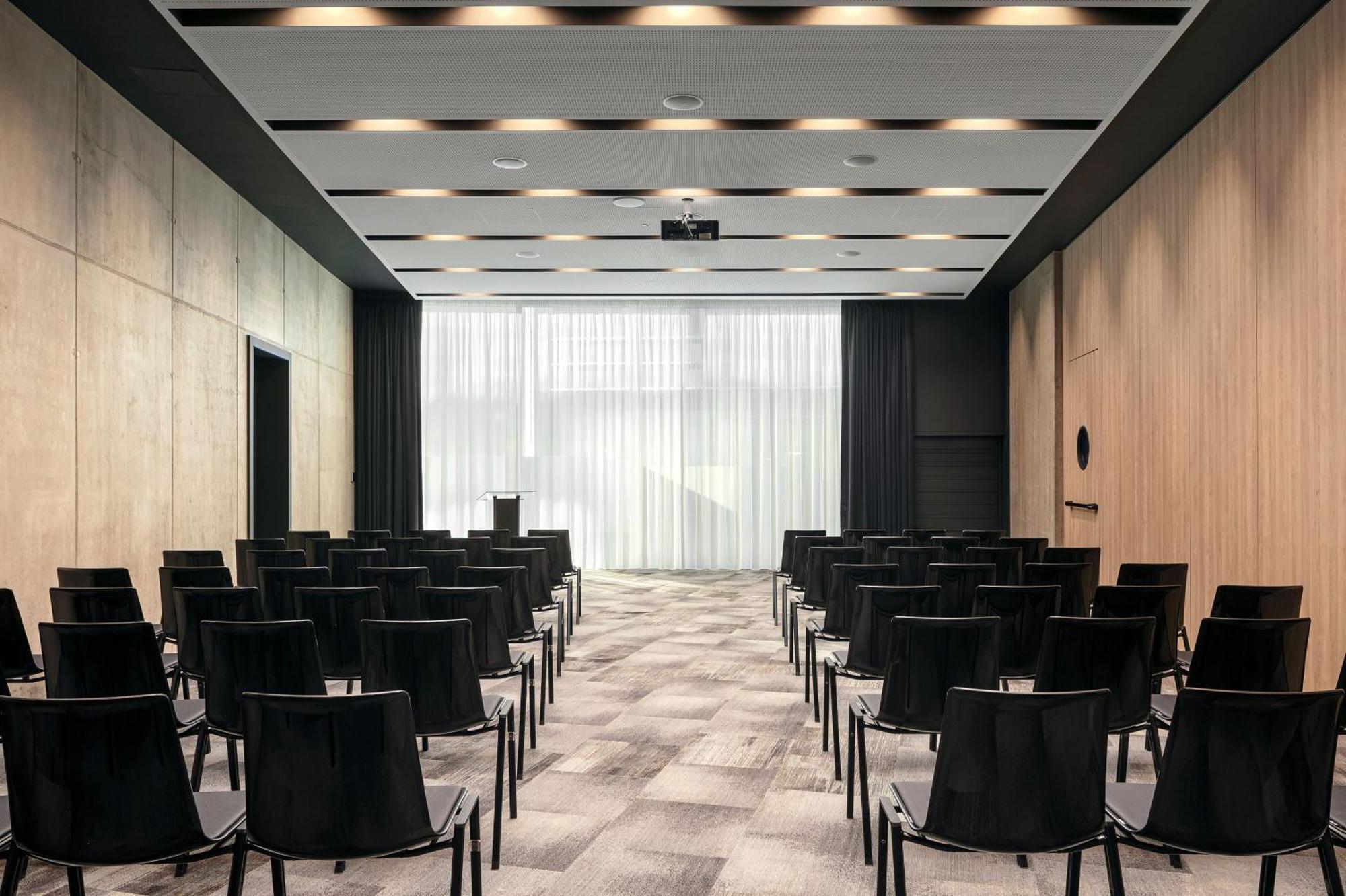 Stages Hotel Prague, A Tribute Portfolio Hotel Bagian luar foto