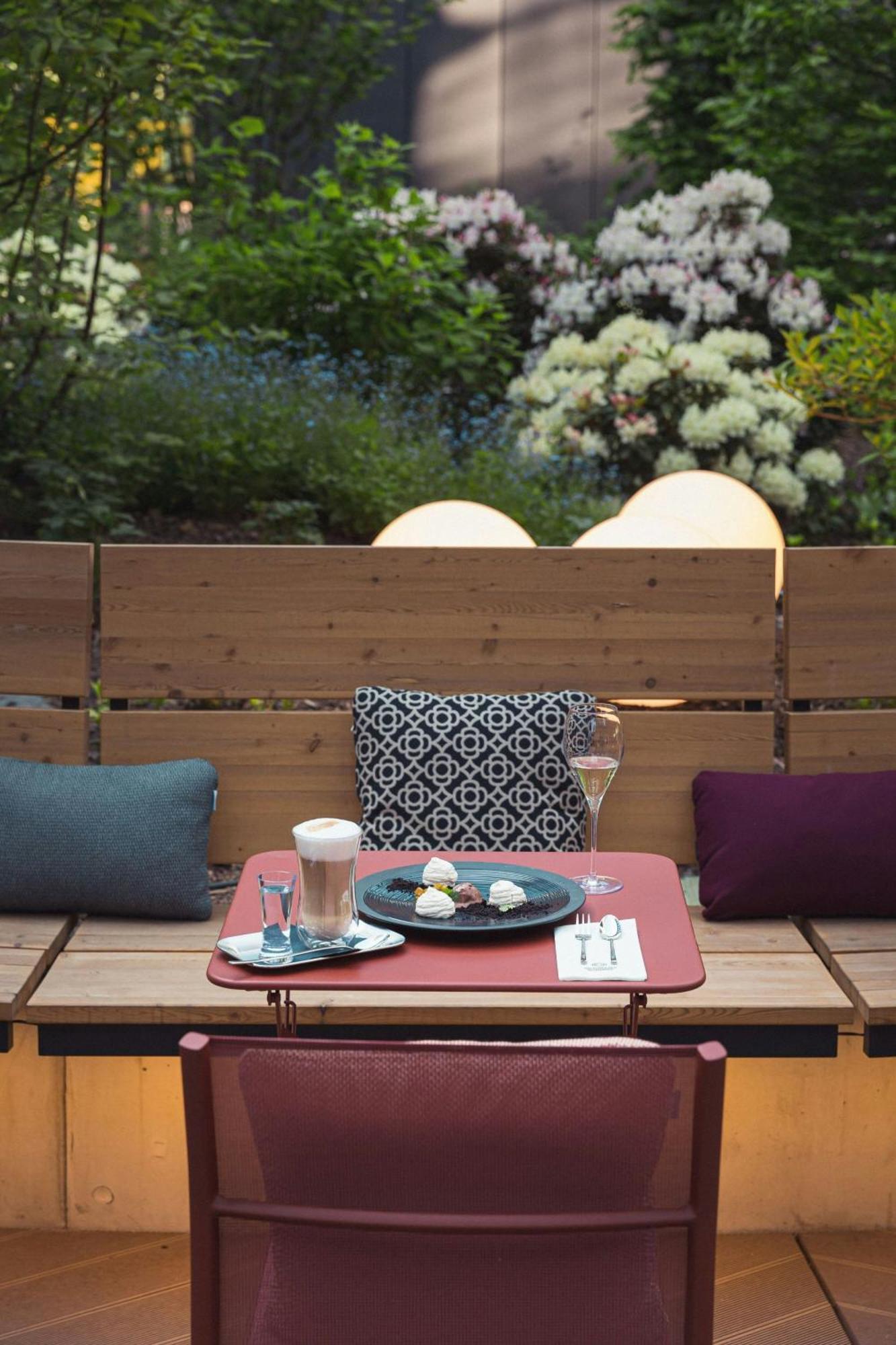 Stages Hotel Prague, A Tribute Portfolio Hotel Bagian luar foto